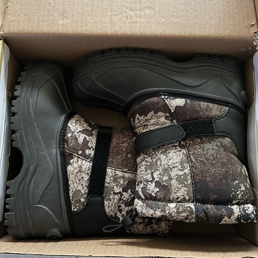 Kids RedHead Black and Brown Waterproof Insulated Boots